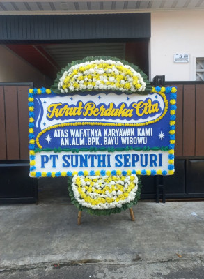 Papan Bunga Duka di Pematang Wangi